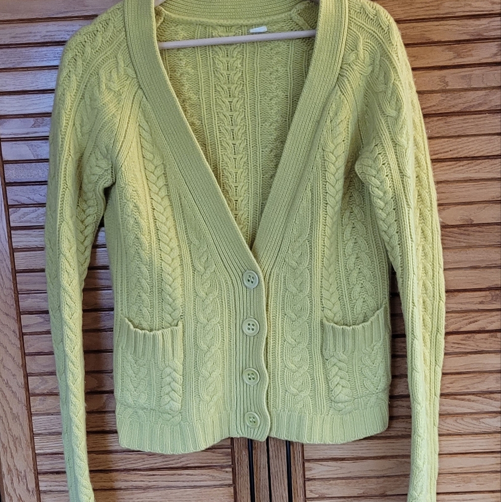 Women's Cashmere Knit Sweater - Yellow Green Color